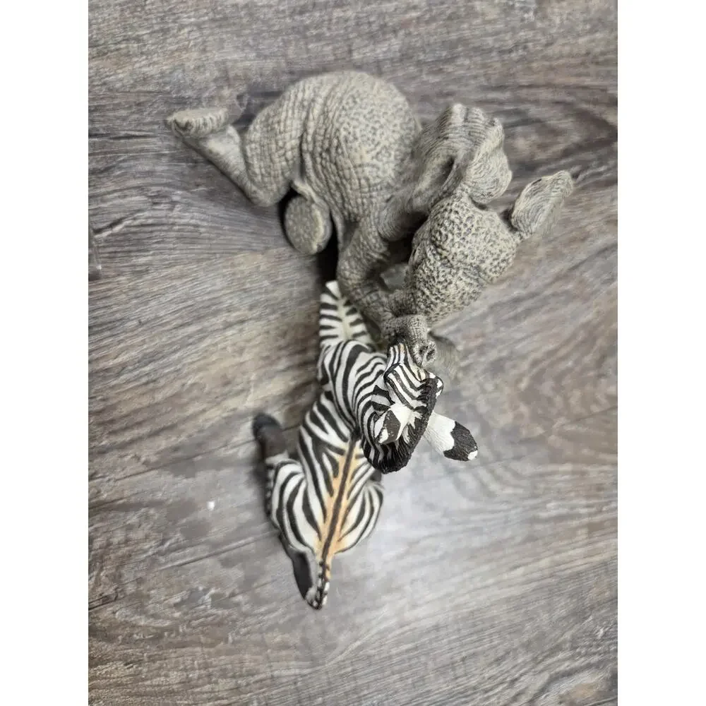 The Herd Martha Carey African Safari Giraffe Zebra Lion Figurines Set Of 3
